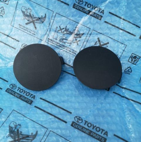 Заглушка буксировочного крюка Toyota RAV 4 12-15 53286 53285