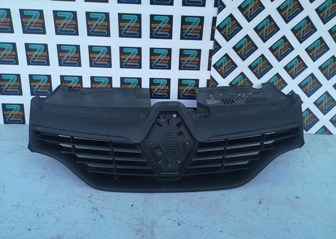 Решетка радиатора Renault Logan 2 2012-2018 623105727R