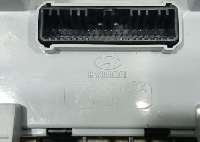 Блок управления климат котролем.Hyundai Ix 35 2013 972502Y700