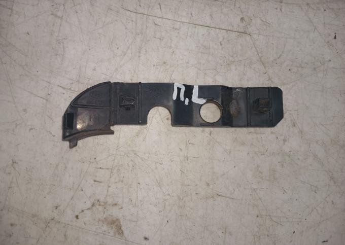 Кронштейн бампера передний Hyundai Getz 2006-2011 865911C300