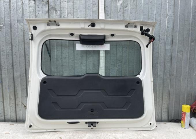 Крышка багажника Kia Soul 1 2009-2011 737002K020