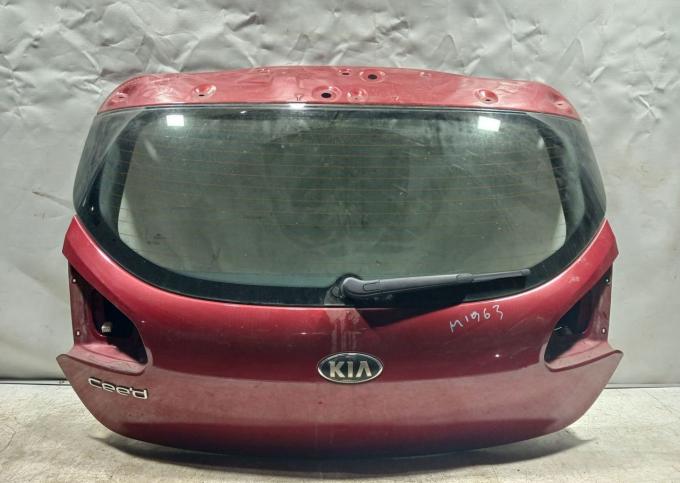 Крыша багажника.Kia Ceed 2 2012-2015 73700A2000