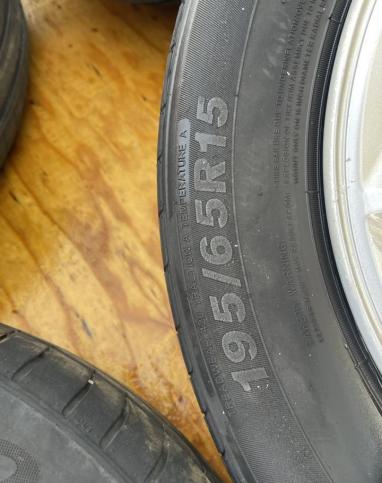 Шины диски комплект 195/65R15 Hyundai I30 2