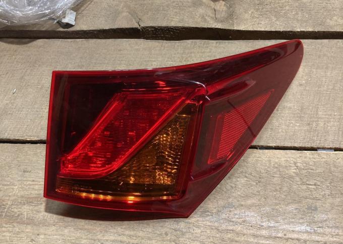 Lexus GS4 GS250 GS350 GS450 задняя правая фара 8156130С80