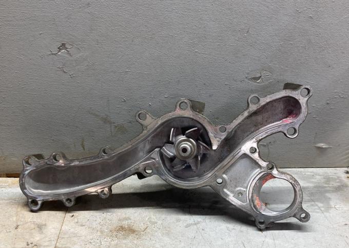 Помпа водяной насос Lexus GS250 GS350 GS450h GS300 1610039436