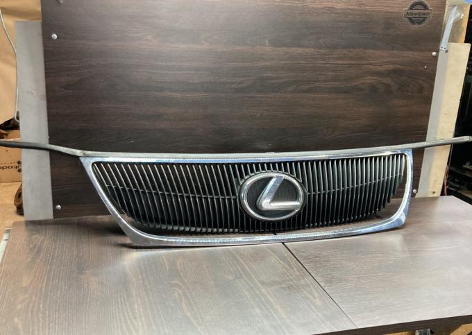 Решетка радиатора Lexus GS300 GS430 GS450h 05-07г 5311130870