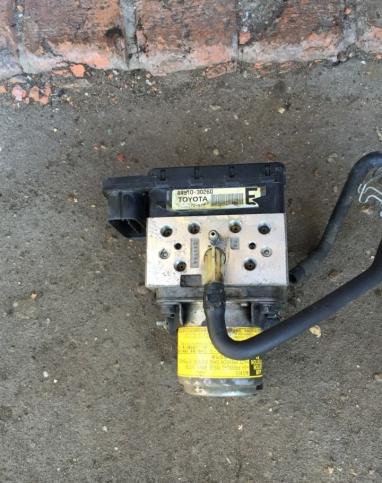 Lexus GS450 GS430 GS460 GS 450h блок ABS