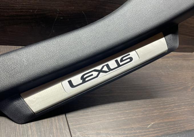 Накладка порога Lexus GS250 GS350 GS450h F-sport