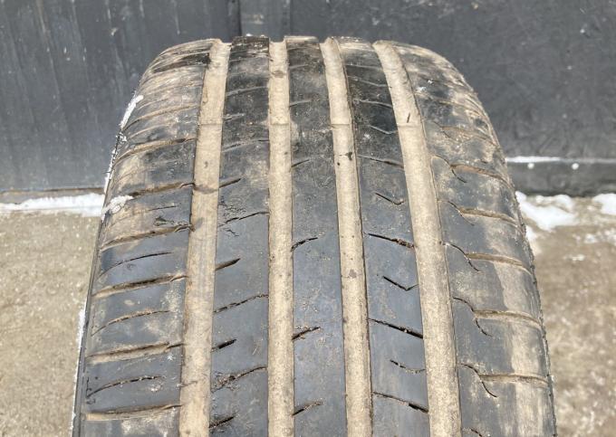 Firemax FM601 255/45 R18 103