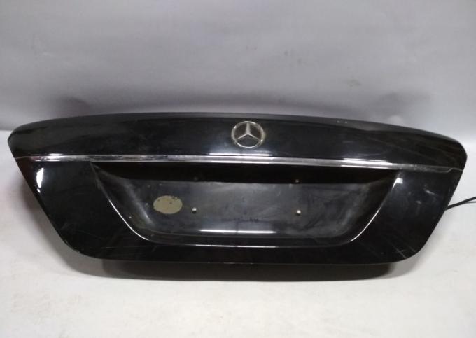 Крышка багажника Mercedes w221 A2217500275