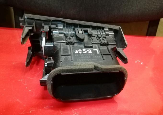 Дефлектор печки в торпедо Lexus ES 250 2012-18 55650-33220
