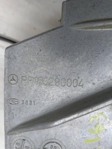 Педаль тормоза Mercedes W163 A1632900401