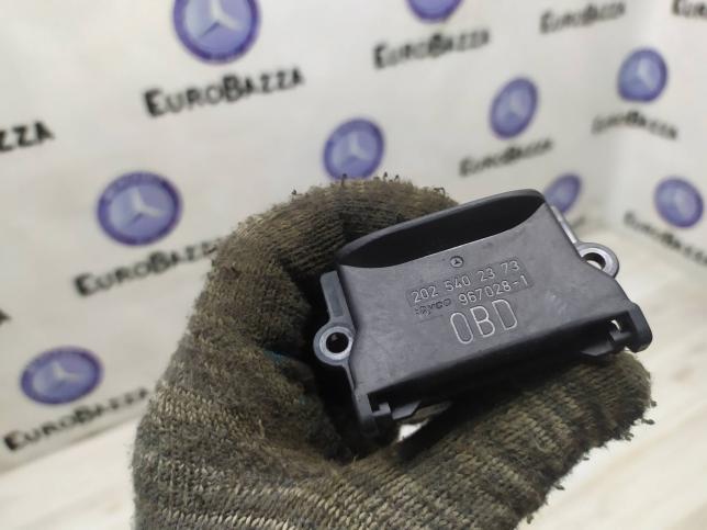 Крышка разъем OBD Mercedes A2025402373