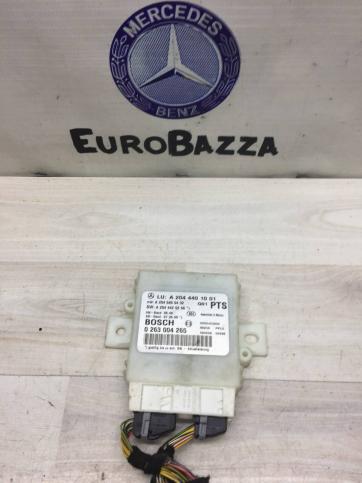 Блок управления парктрониками Mercedes W204 A2044401001