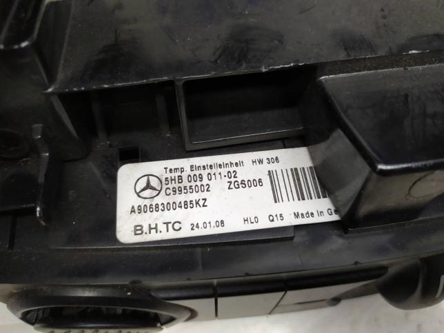 Блок управления климатом Mercedes Sprinter W906 A9068300485