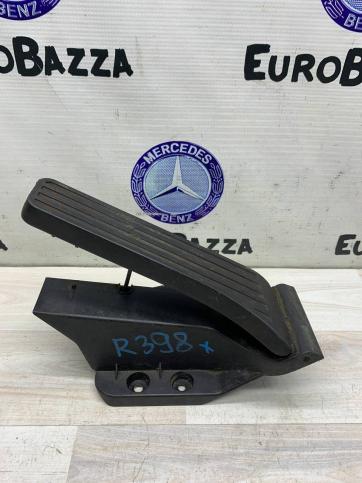 Педаль газа электронная Mercedes W212 2043000100