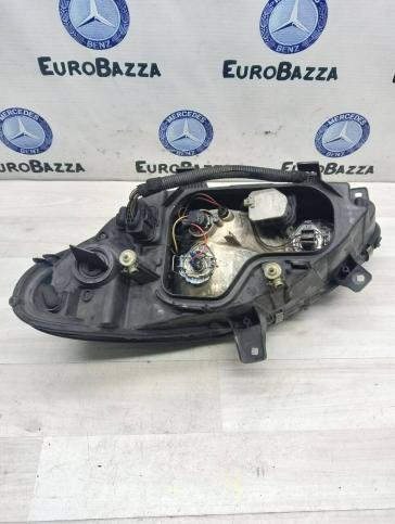 Фара правая Mercedes W639 Vito 6398202461