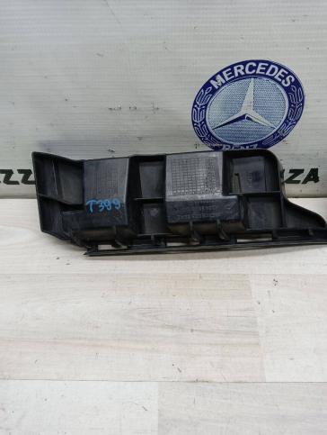 Кронштейн заднего бампера Mercedes W204 A2048800203