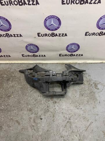 Правый каркас переднего бампера Mercedes R230 2308850465