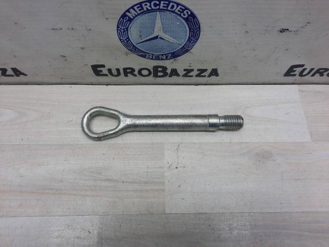 Буксировочный крюк Mercedes W204 2213150061