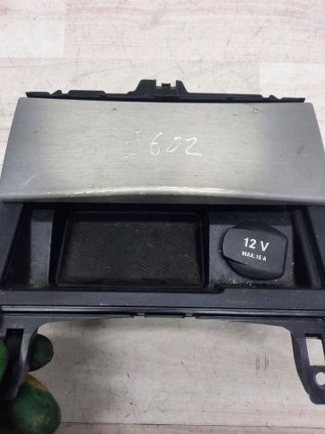 Пепельница передняя Mercedes W212 A2046800179