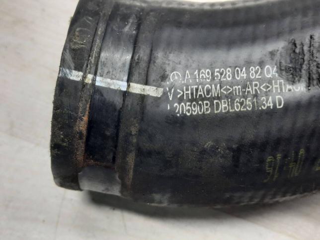 Патрубок интеркулера правый Mercedes W245 A1695280482