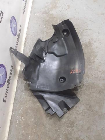 Задняя часть переднего подкрылка Mercedes W204 A2046904730