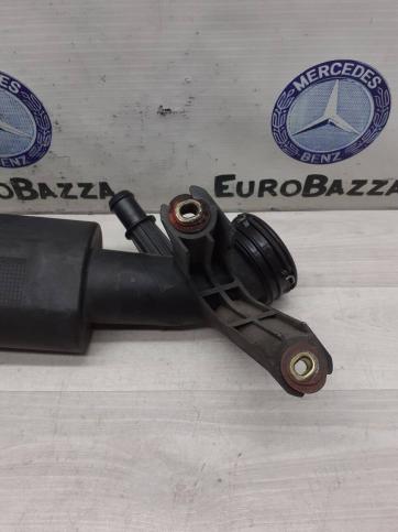 Патрубок интеркулера Mercedes M271 A2710902137