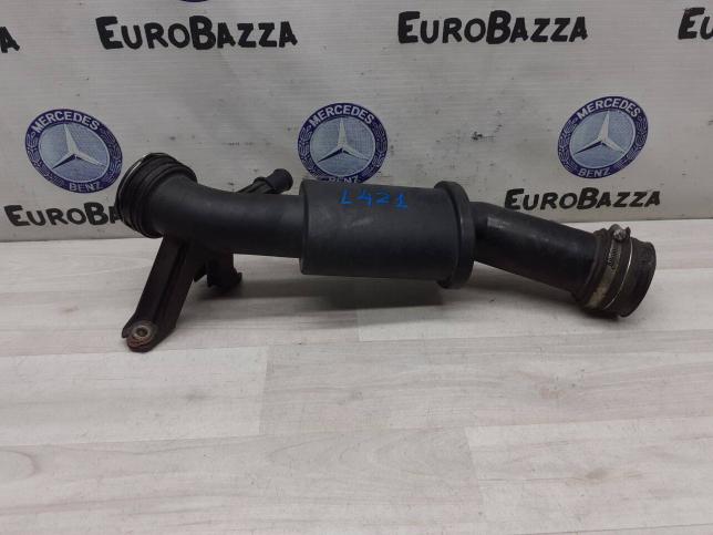 Патрубок интеркулера Mercedes M271 A2710902137