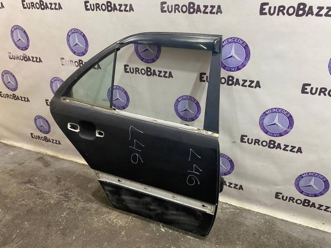 Дверь задняя правая Mercedes W202 A2027300405