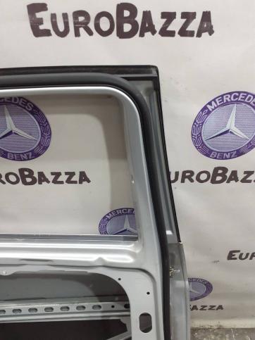 Дверь задняя левая Mercedes W204 A2047300105