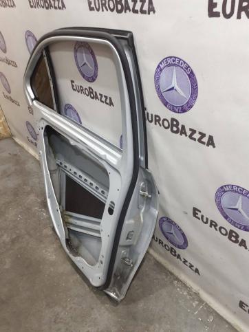 Дверь задняя левая Mercedes W204 A2047300105