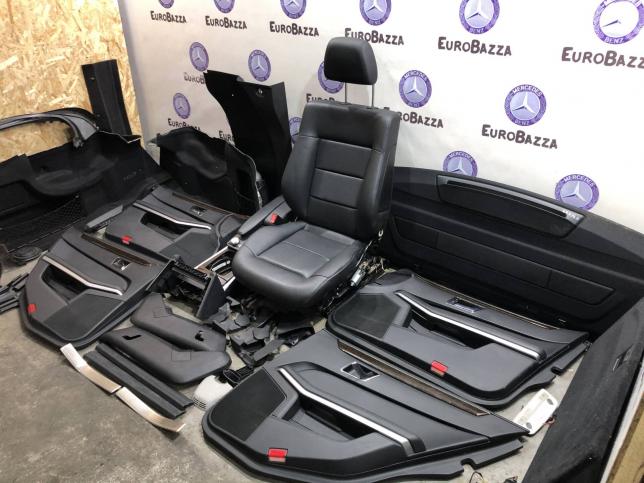 Переднее сидение Mercedes W212 A2129100146