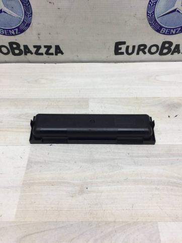Вещевой отсек центральной консоли Mercedes W202 A2026830591