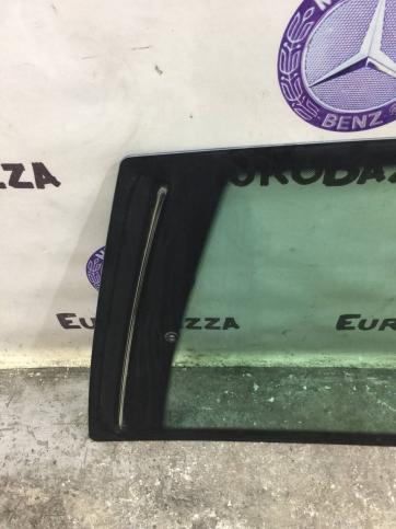 Форточка задняя левая Mercedes W638 Vito A6386701212