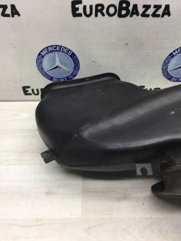 Патрубок воздушного фильтра Mercedes W638 Vito A6388312345