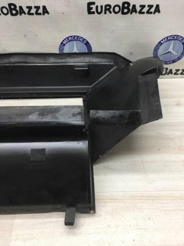 Диффузор радиатора Mercedes W202 A2025050830