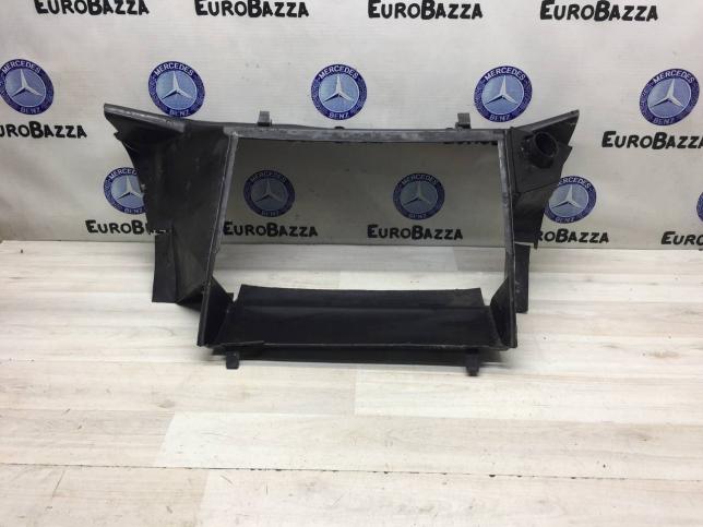 Диффузор радиатора Mercedes W202 A2025050830