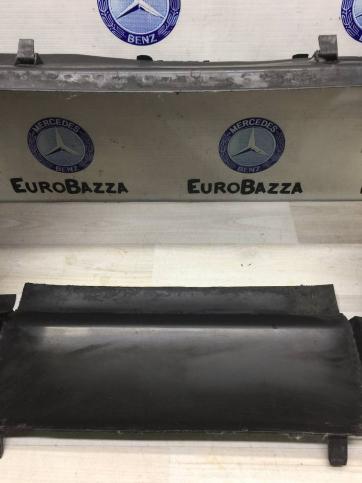 Диффузор радиатора Mercedes W202 A2025050830