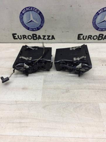 Дефлектор торпедо боковой Mercedes W212 A2128302554