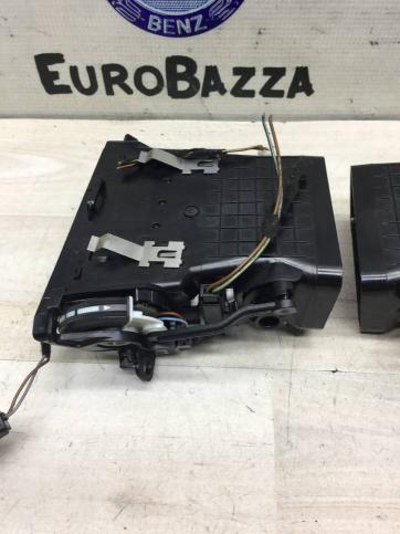 Дефлектор торпедо боковой Mercedes W212 A2128302554