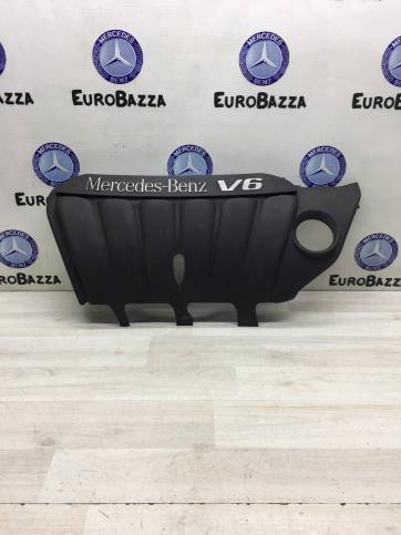 Крышка двигателя Mercedes W638 Vito A6385240028