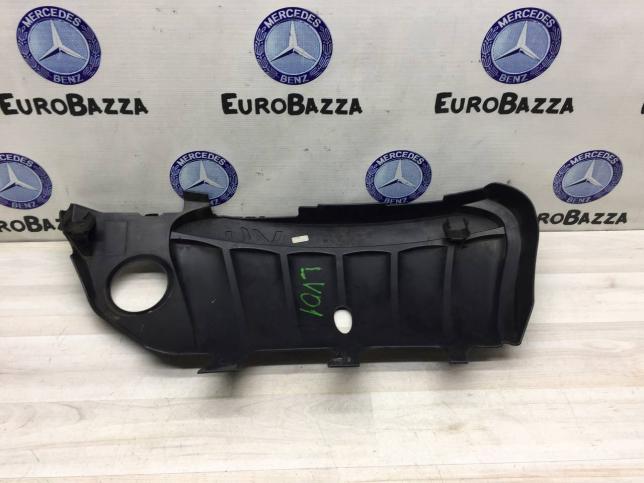 Крышка двигателя Mercedes W638 Vito A6385240028