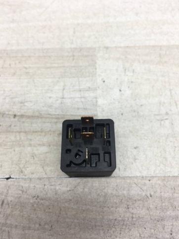 Реле дворников Mercedes W638 Vito A0332209156