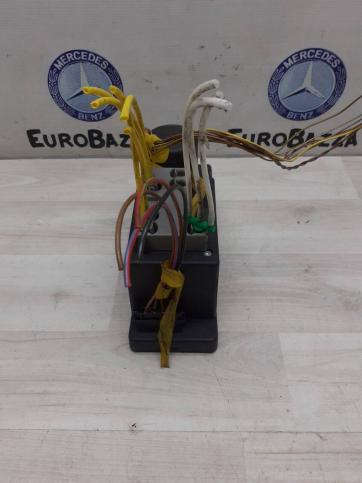 Компрессор центрального замка Mercedes W202 A2108002548