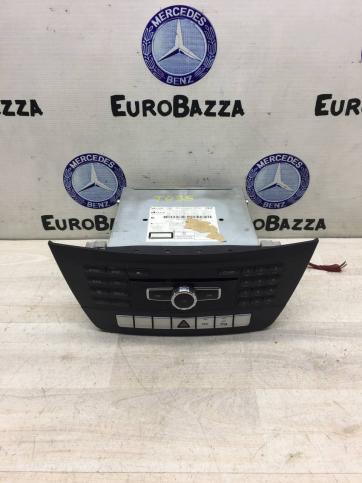 Магнитола Mercedes W204 A2049009510