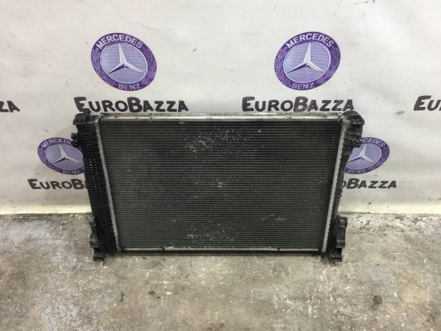Радиатор основной Mercedes W204 A2045003603