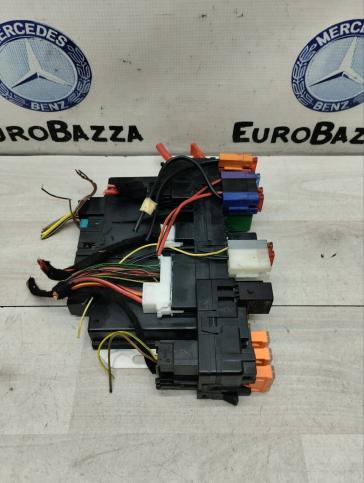 Блок предохранителей Mercedes W220 A0325458332