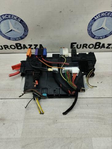 Блок предохранителей Mercedes W220 A0325458332