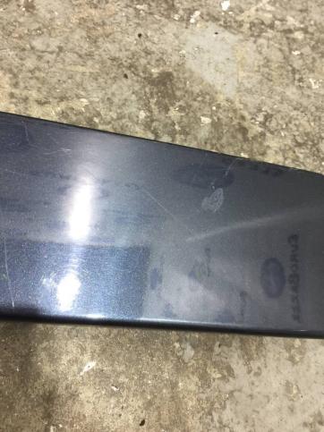 Накладка рельс сдвижной двери справа Mercedes W638 A6386980330
